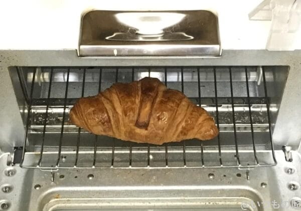 バルミューダで食パンを焼いてみた メゾンカイザー クロワッサン 水無しで焼いた直後 | 真ガジェットレビューの匠 バルミューダで食パンを焼いてみた メゾンカイザー クロワッサン 水無しで焼いた直後