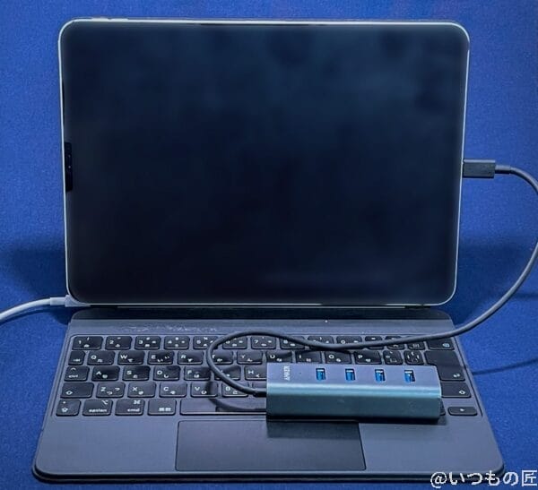 ipad proへusbデバイスを2つ接続した状態 | 真ガジェットレビューの匠 iPad ProへUSBデバイスを2つ接続した状態