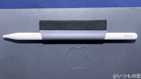 apple pencilホルダーをmagic keyboardの背面にマウント | 真ガジェットレビューの匠 Apple PencilホルダーをMagic Keyboardの背面にマウント
