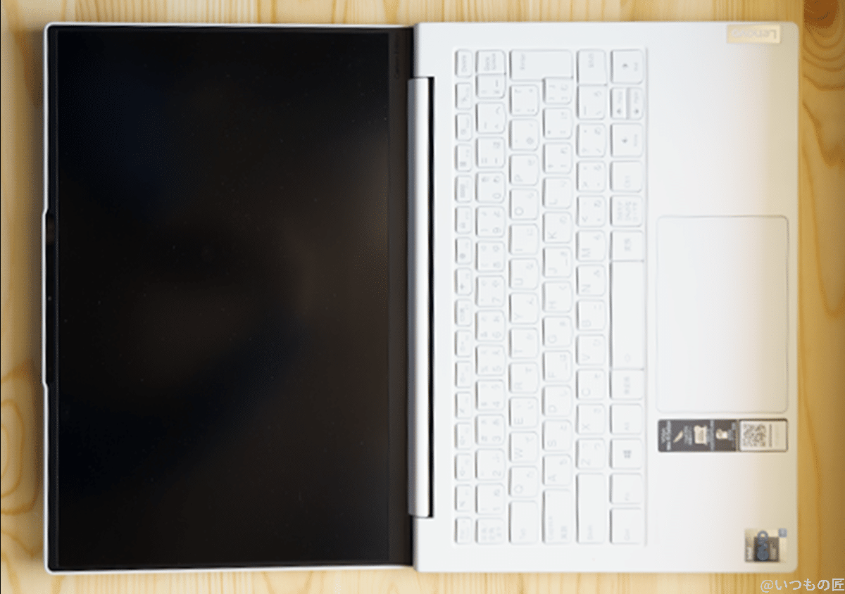 lenovo yoga slim 750i carbon オープン | 真ガジェットレビューの匠 Lenovo Yoga Slim 750i Carbonを開いた状態
