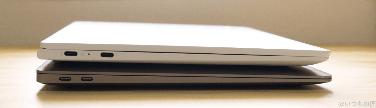 lenovo yoga slim 750i carbonの横面をm1 macbook airと比較 | 真ガジェットレビューの匠 Lenovo Yoga Slim 750i Carbonの横面をM1 Macbook Airと比較してみた