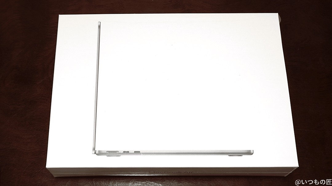m2 macbook airの開封前のbox画像 | 真ガジェットレビューの匠 M2 MacBook Airの開封前のBOX画像