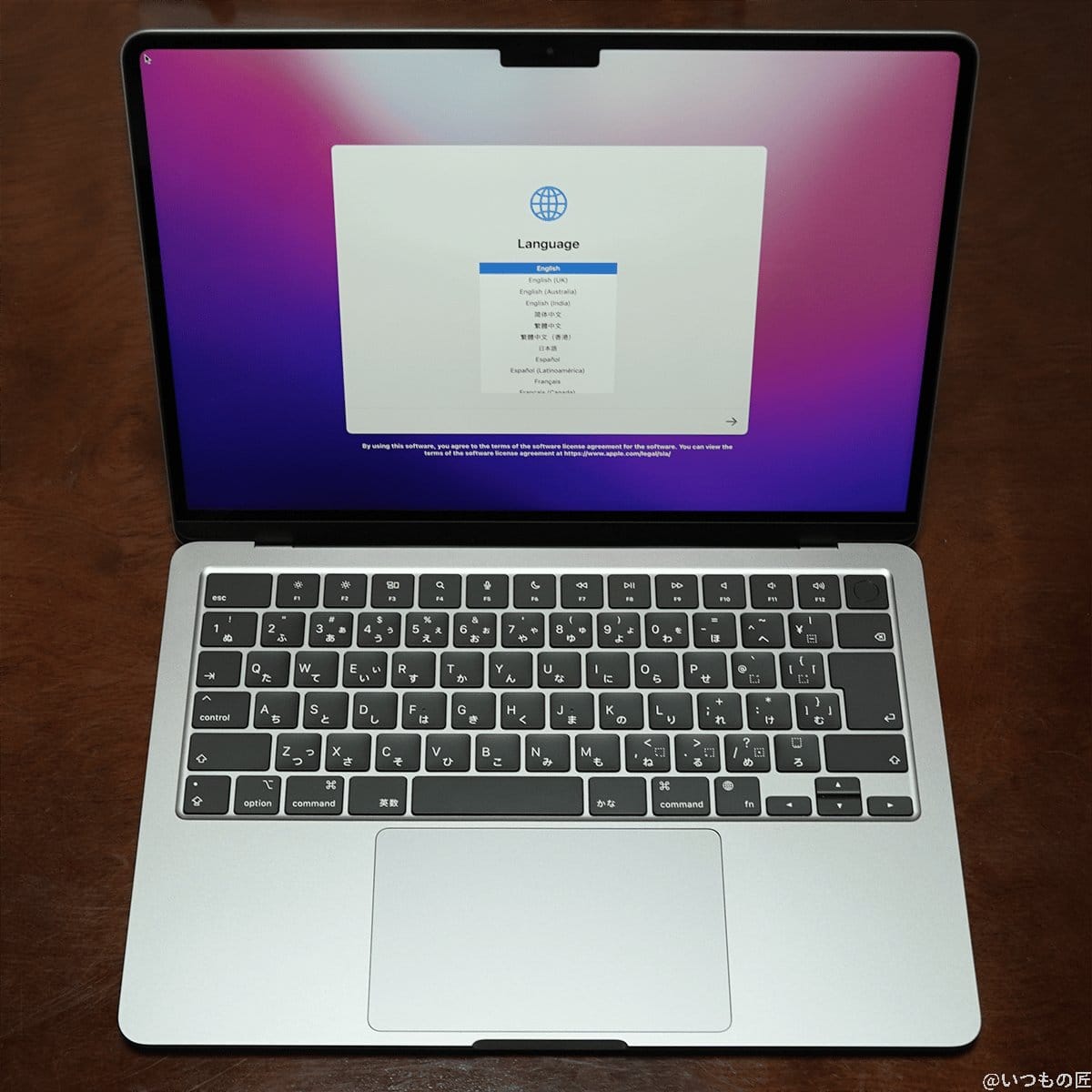 M2 MacBook Air初起動時の言語選び画像