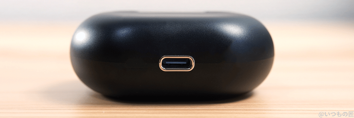 soundpeats capsule3 pro ケース 下面 | 真ガジェットレビューの匠 Soundpeats Capsule3 Proケース底面(USB-Cの左側にボタンが隠れている)