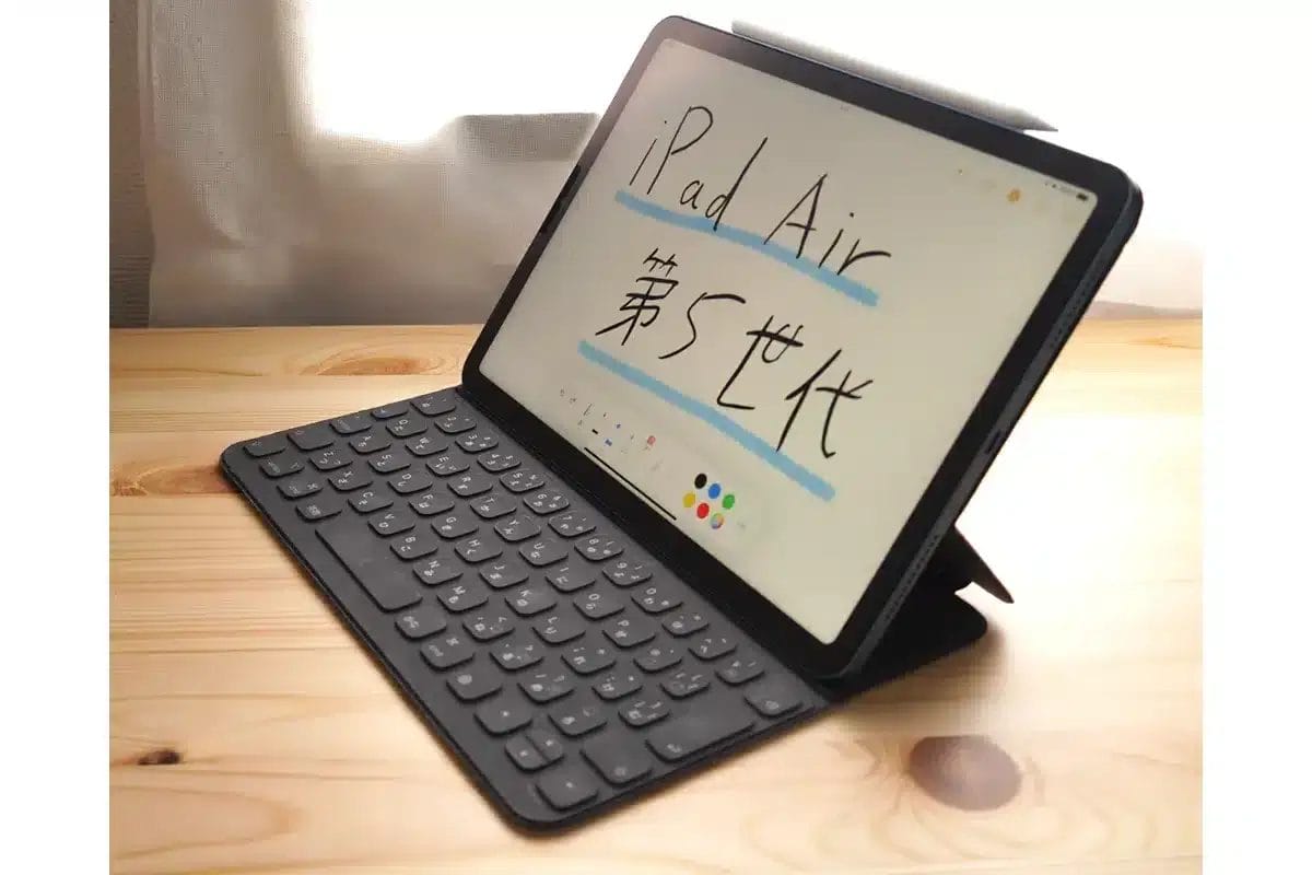 ipad-air5-with-magic-keyboard-and-pencil | 真ガジェットレビューの匠 iPad Air5とSmart Keyboard folioとApple Pencil2の組み合わせが、軽くて便利で、作業効率も高いです。