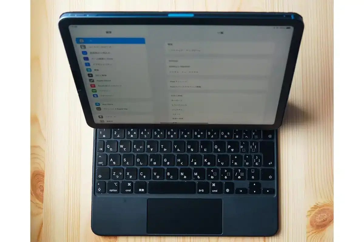 ipad-air5-with-magic-keyboard | 真ガジェットレビューの匠 iPad Air5はMagic Keyboardとの組み合わせは、作業効率を考えると最強です。