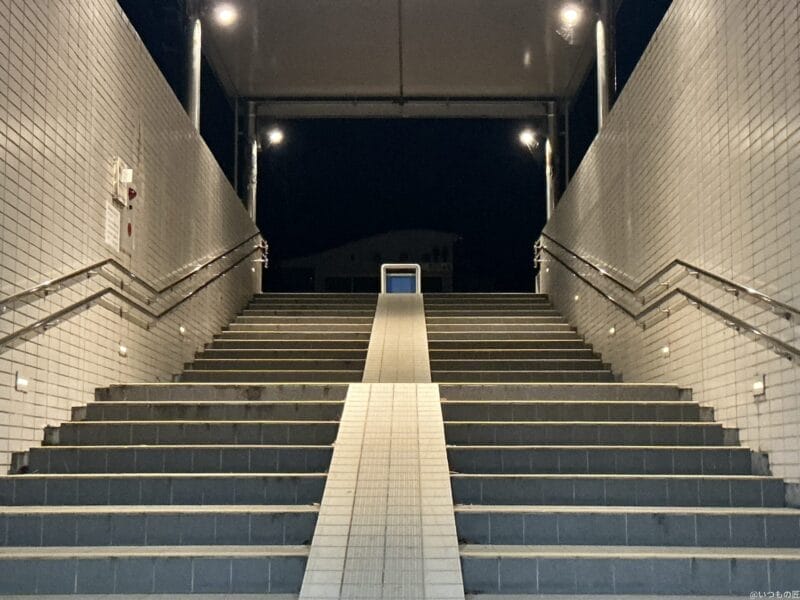 ipad mini 第7世代 でズーム撮影した暗所写真 | 真ガジェットレビューの匠 iPad mini 第7世代 カメラ iPad mini 第7世代 でズーム撮影した暗所写真